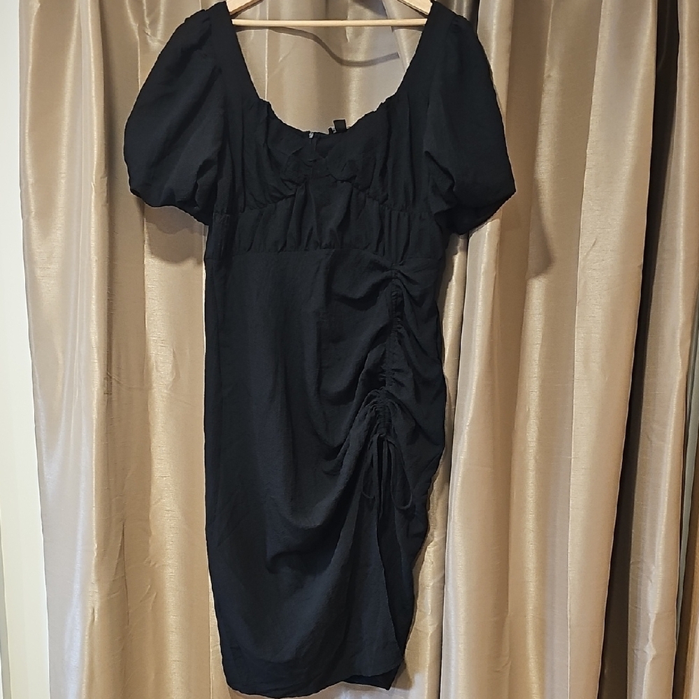 PrettyLittleThing Black Ruched Sheath Mini Dress